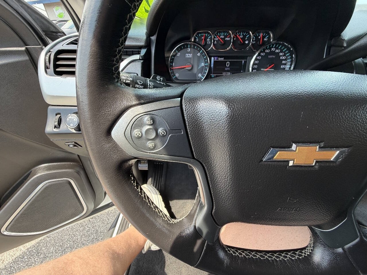 Used 2020 Chevrolet Tahoe LS w/ Max Trailering Package AWD/4WD image 17