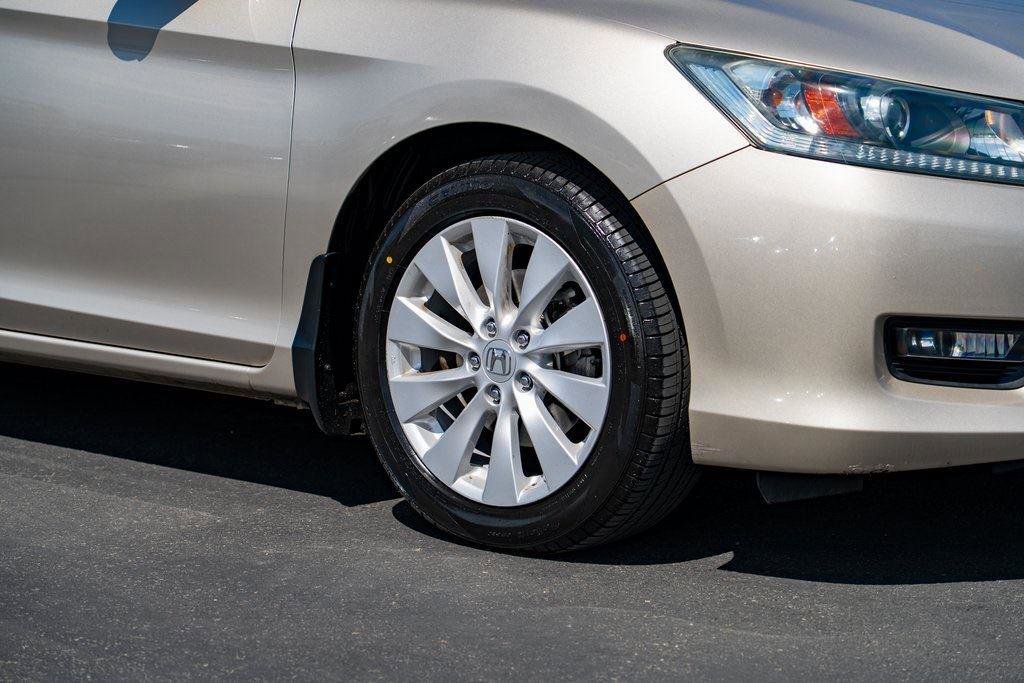 Used 2015 Honda Accord EX-L image 8