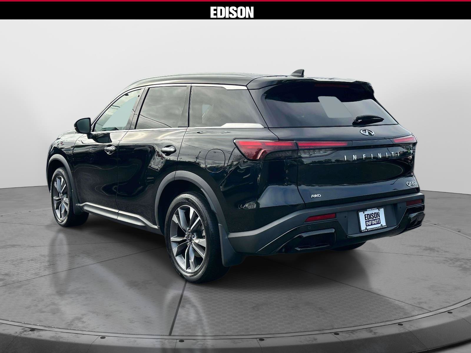 Used 2024 INFINITI QX60 Luxe AWD/4WD image 5