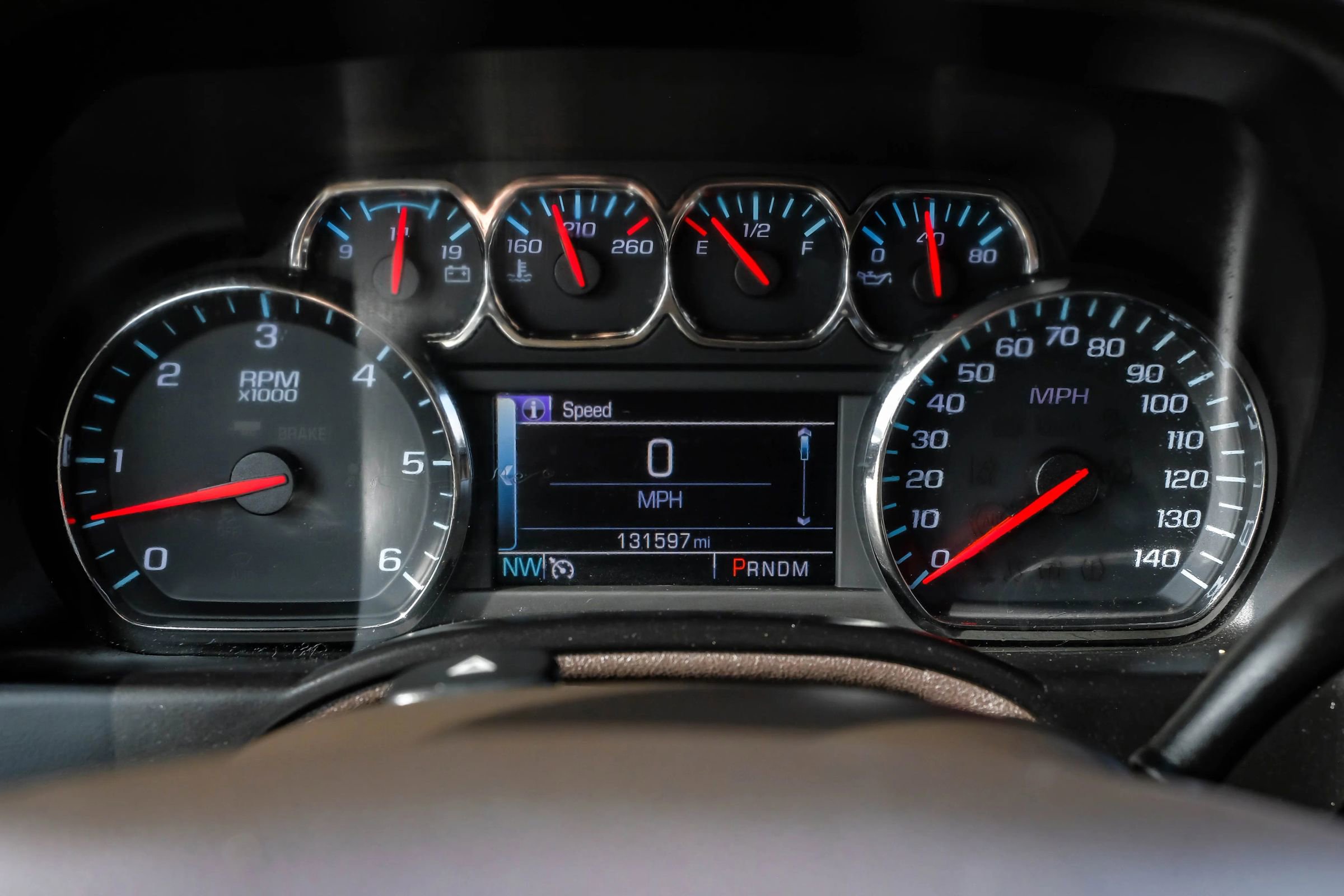 Used 2015 Chevrolet Suburban LTZ image 25