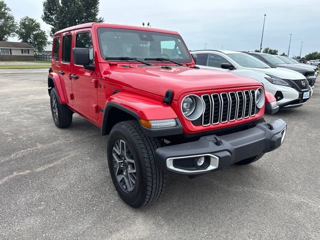 Used 2025 Jeep Wrangler Unlimited Sahara AWD/4WD image 5