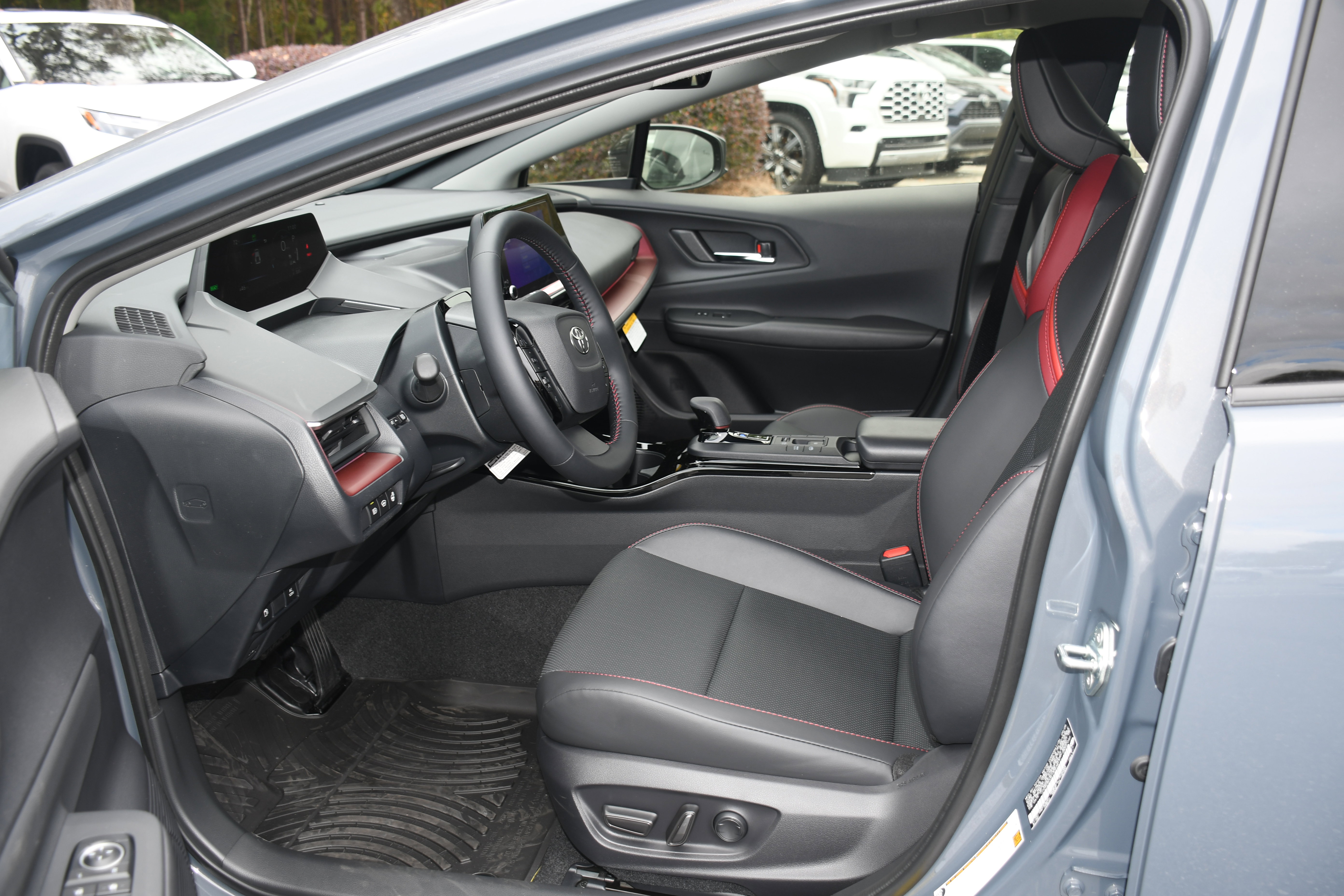 New 2026 Toyota Prius Plug-In Hybrid image 3