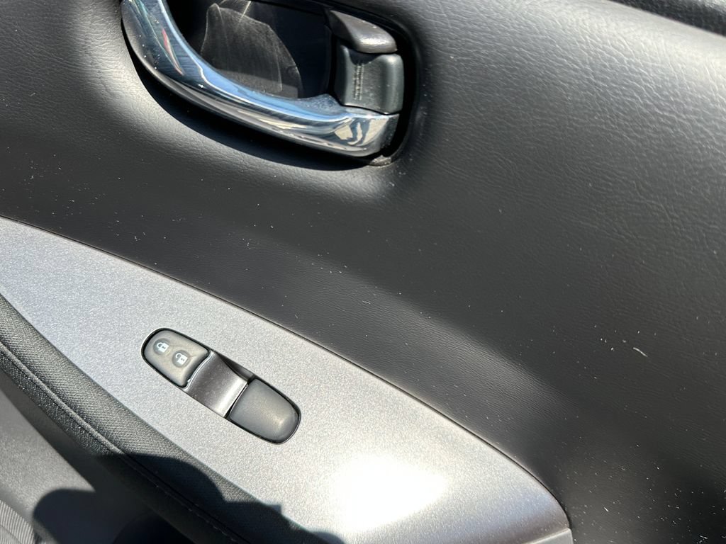 Used 2024 Nissan Leaf S FWD image 16