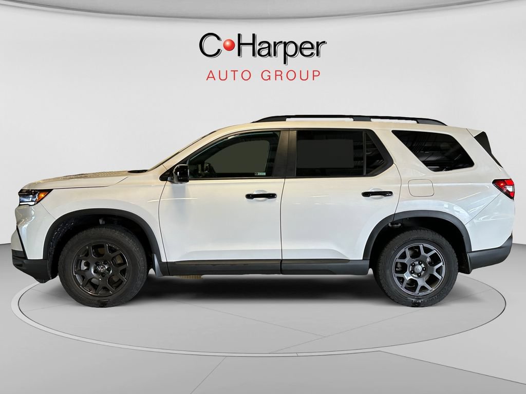 Used 2024 Honda Pilot TrailSport image 6