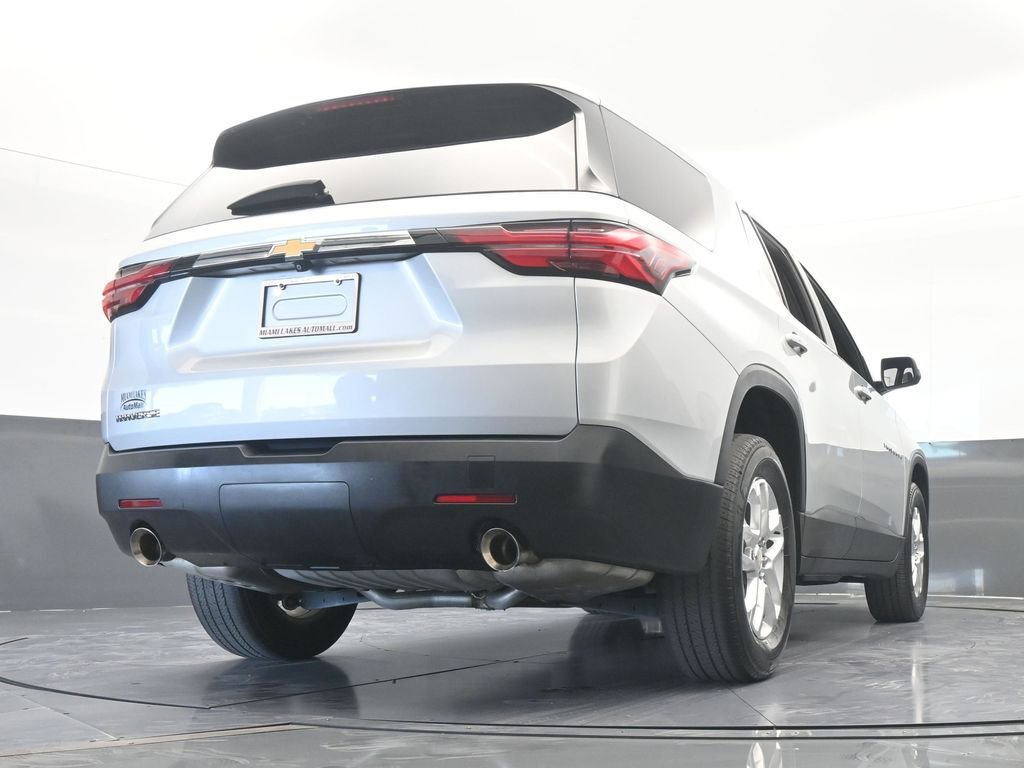 Used 2022 Chevrolet Traverse LS image 55