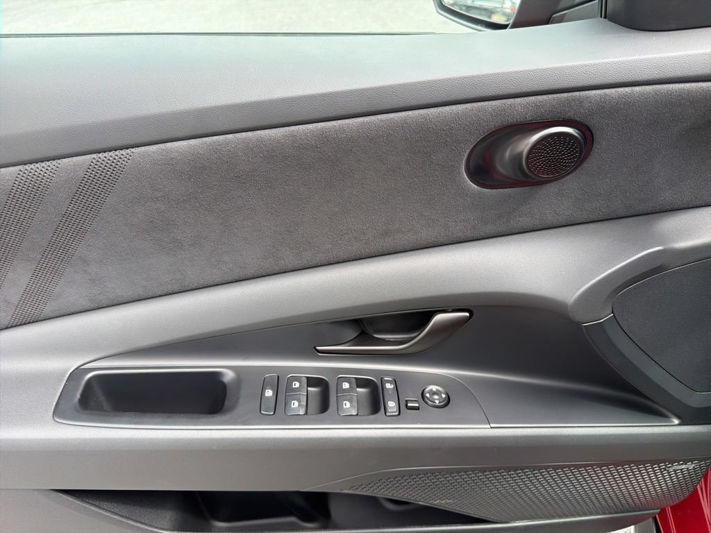 Used 2025 Hyundai Elantra N FWD image 22