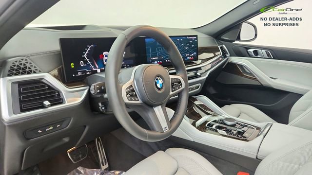 Used 2026 BMW X6 xDrive40i AWD/4WD image 19