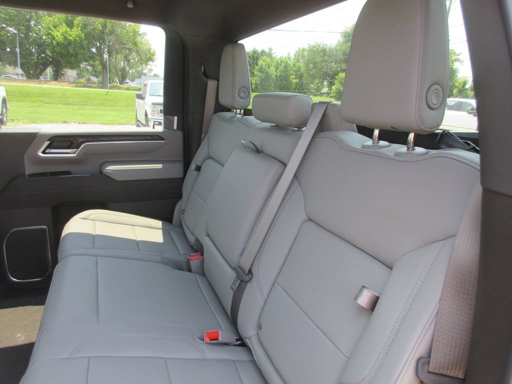 New 2026 GMC Sierra 2500 SLT AWD/4WD image 14