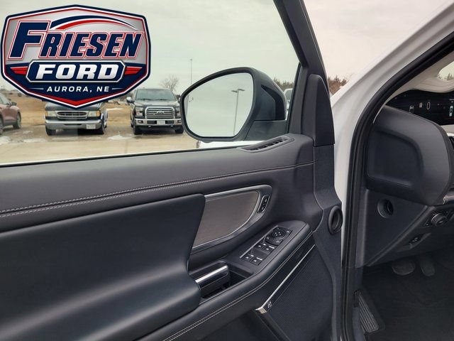 Used 2025 Ford Expedition Max Platinum AWD/4WD image 11