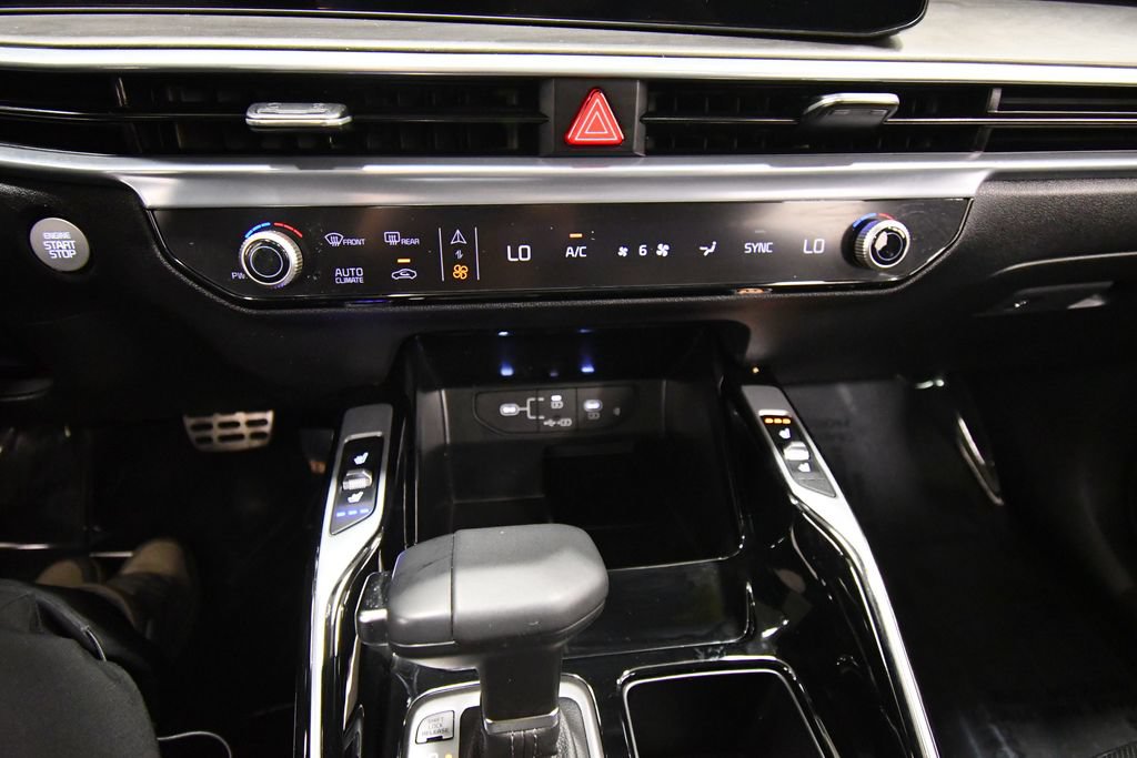 Certified 2026 Kia Sorento SX Prestige AWD/4WD image 27