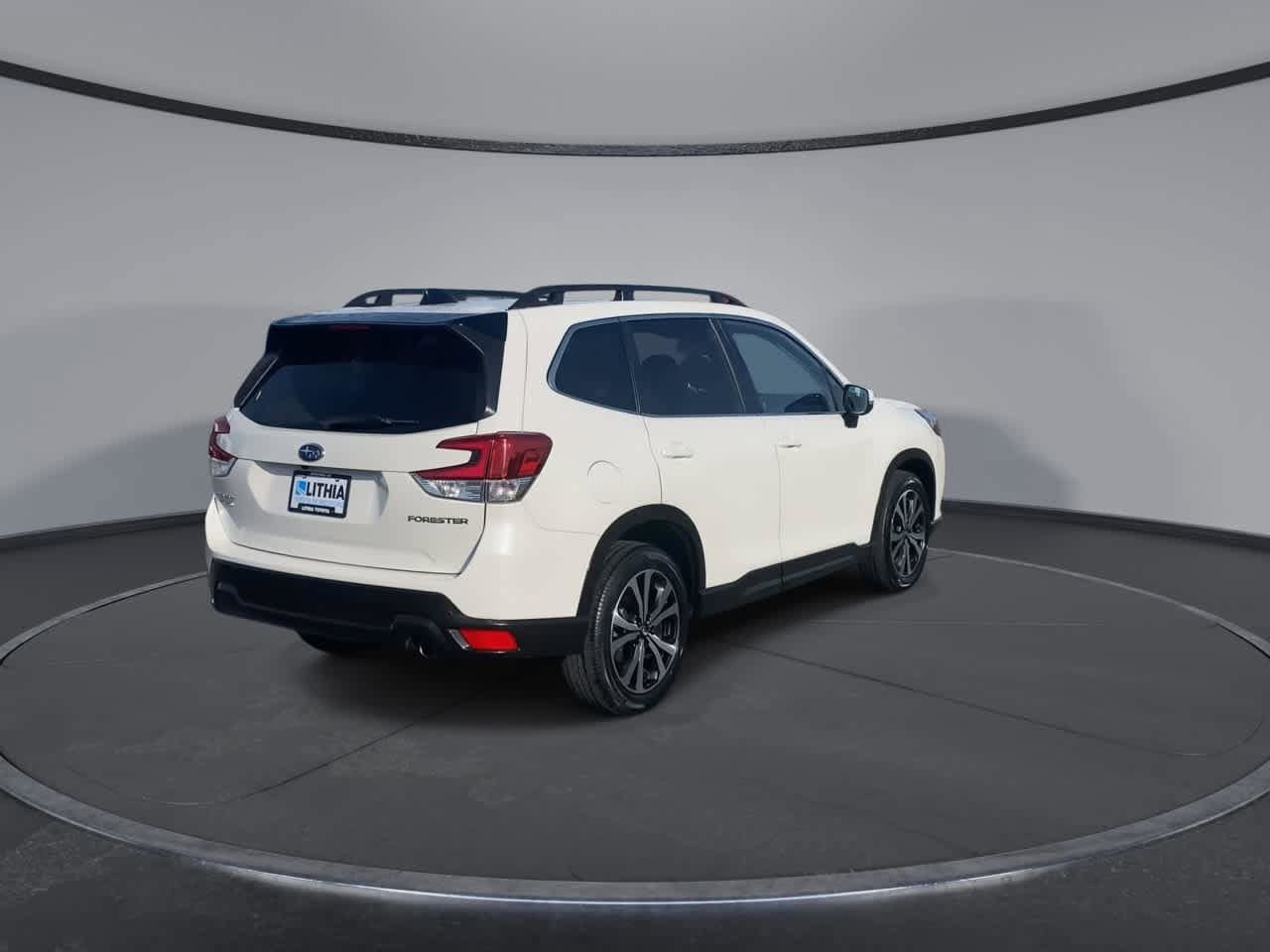 Used 2024 Subaru Forester Limited AWD/4WD image 9