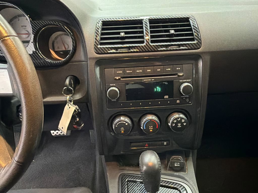 Used 2010 Dodge Challenger R/T image 20