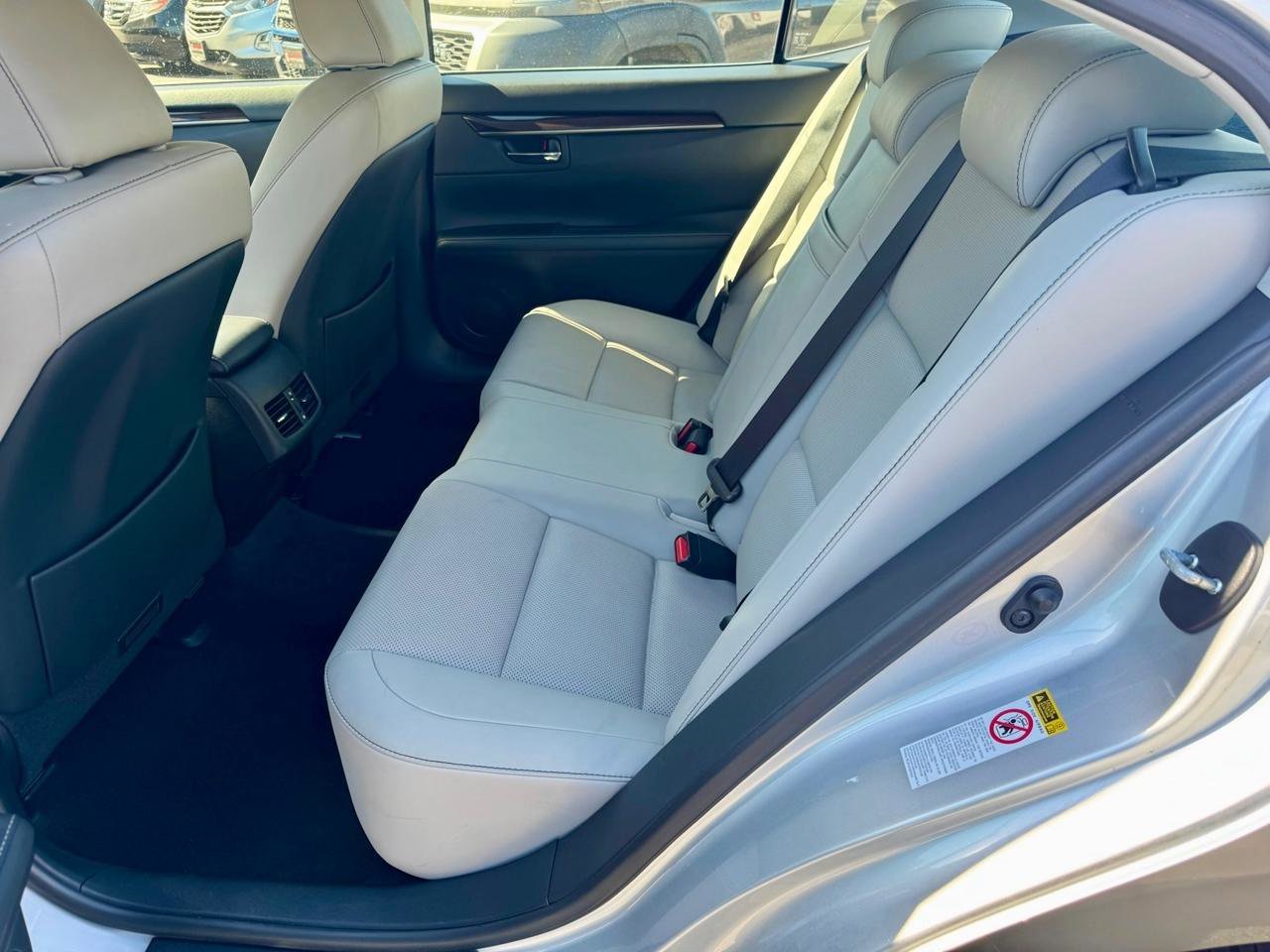 Used 2014 Lexus ES 350 w/ Premium Package image 24