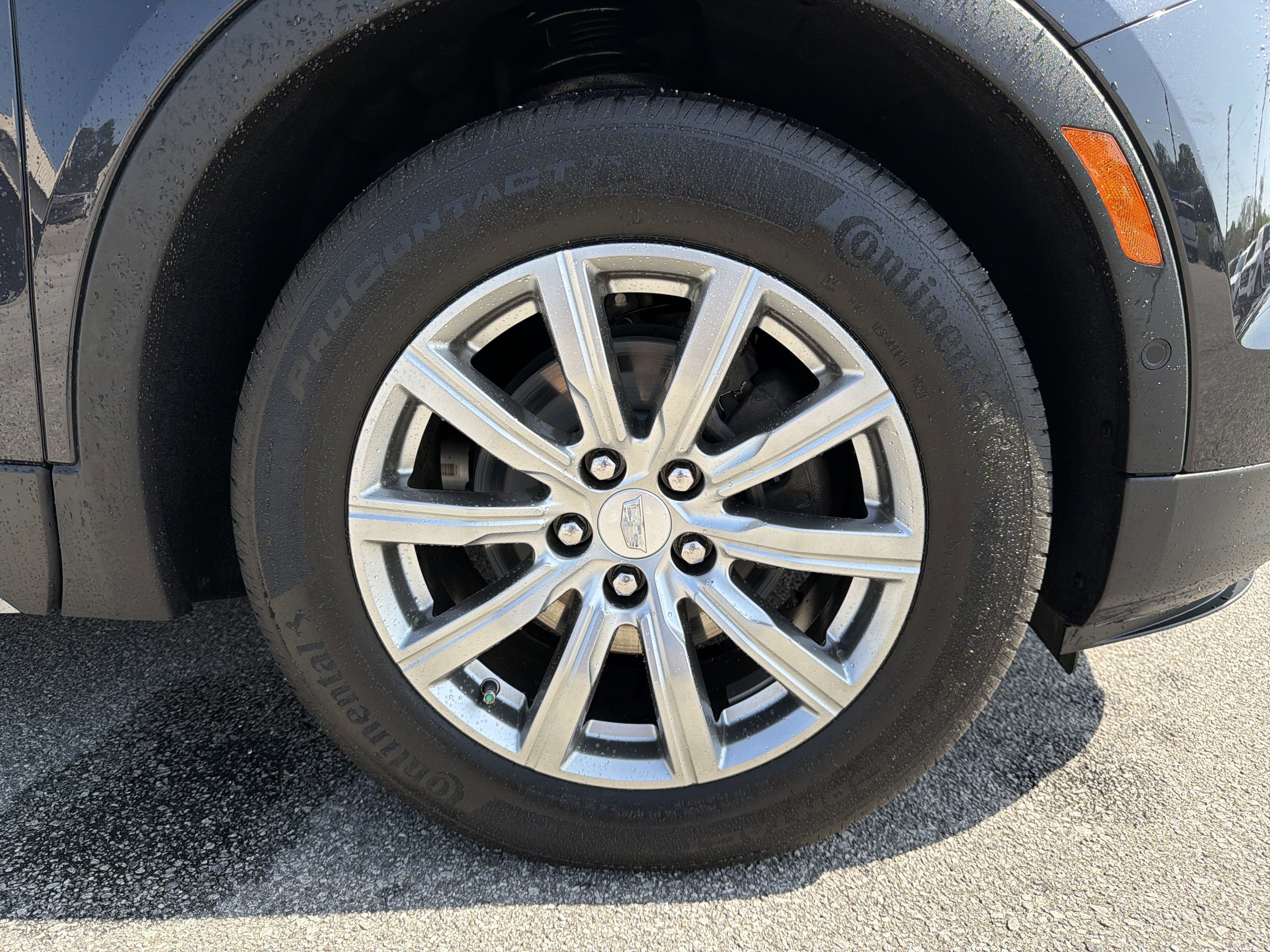 Used 2023 Cadillac XT4 Premium Luxury w/ Enhanced Visibility Package image 15