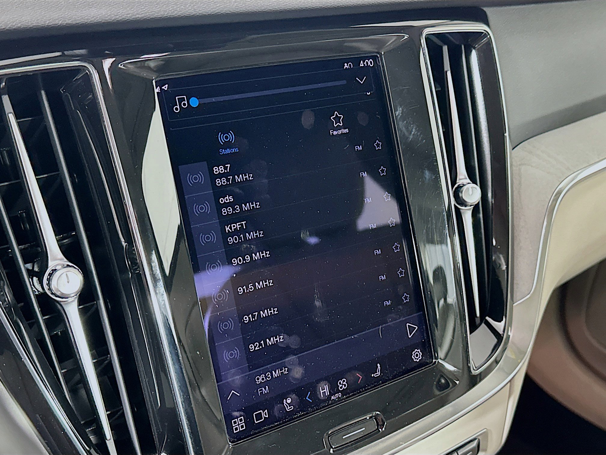 Used 2024 Volvo S60 B5 Plus image 21