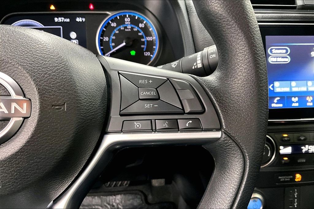 Used 2025 Nissan Leaf S image 24