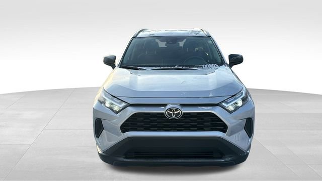 Used 2025 Toyota RAV4 LE image 7