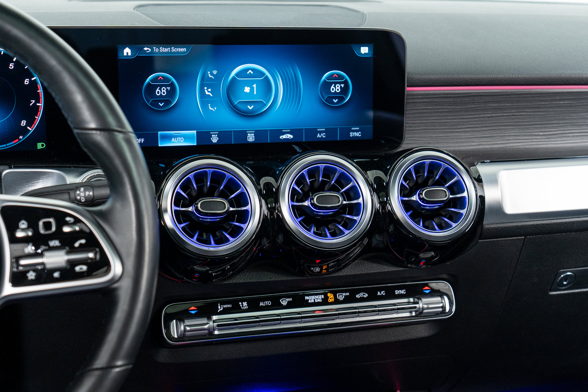 Certified 2022 Mercedes-Benz GLB 250 250 4MATIC image 19