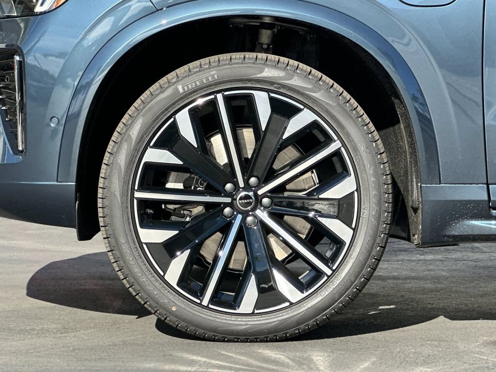New 2026 Volvo XC90 T8 Plus w/ Protection Package Premier AWD/4WD image 26