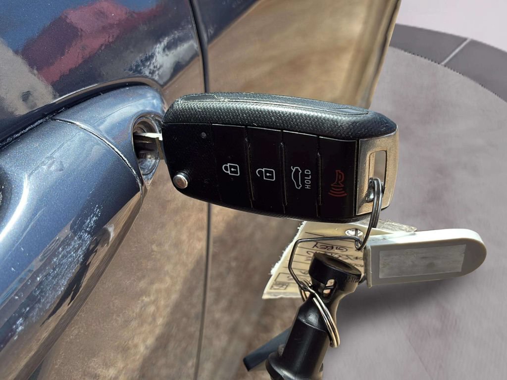 Used 2016 Kia Forte LX FWD image 36