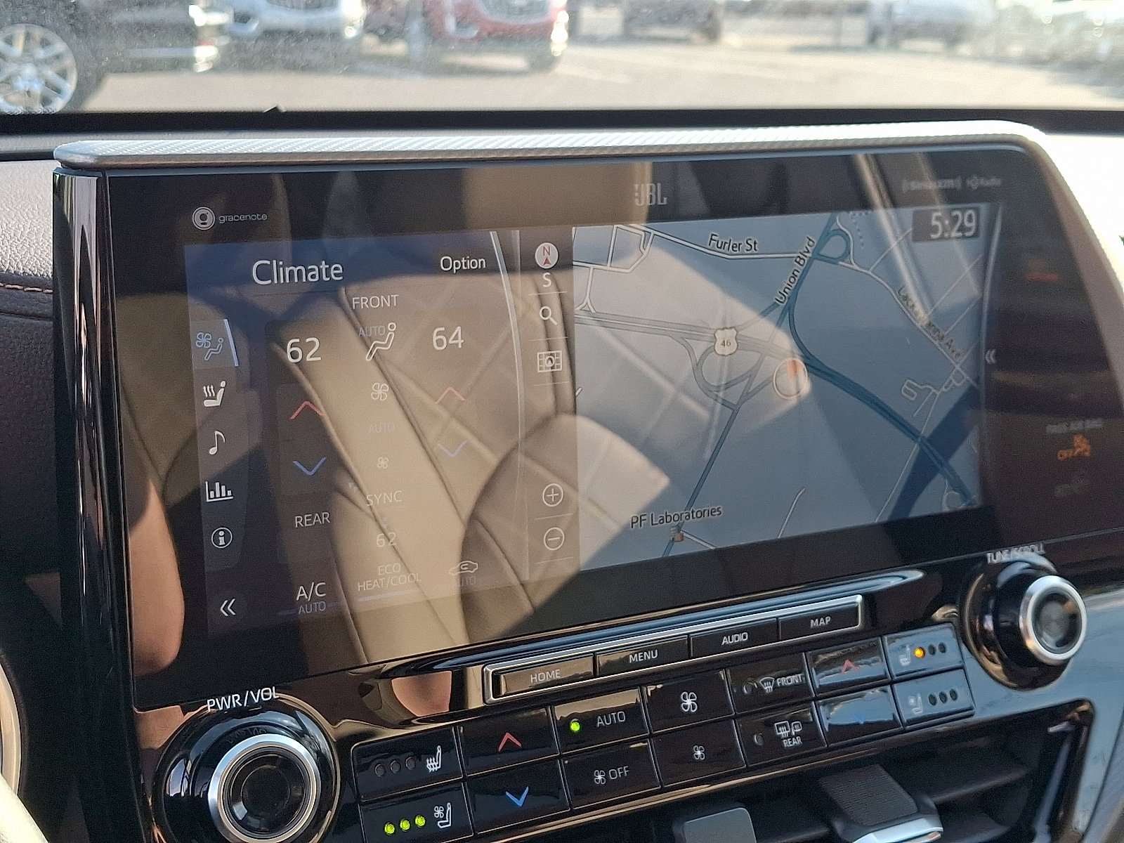 Used 2020 Toyota Highlander Platinum AWD/4WD image 18