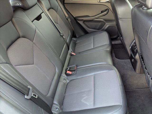 Used 2022 Porsche Macan image 20