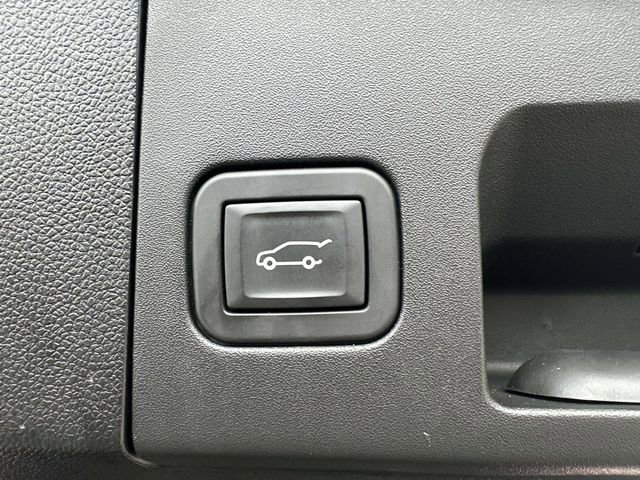 Certified 2024 Cadillac XT4 Luxury w/ Cold Weather Package image 59