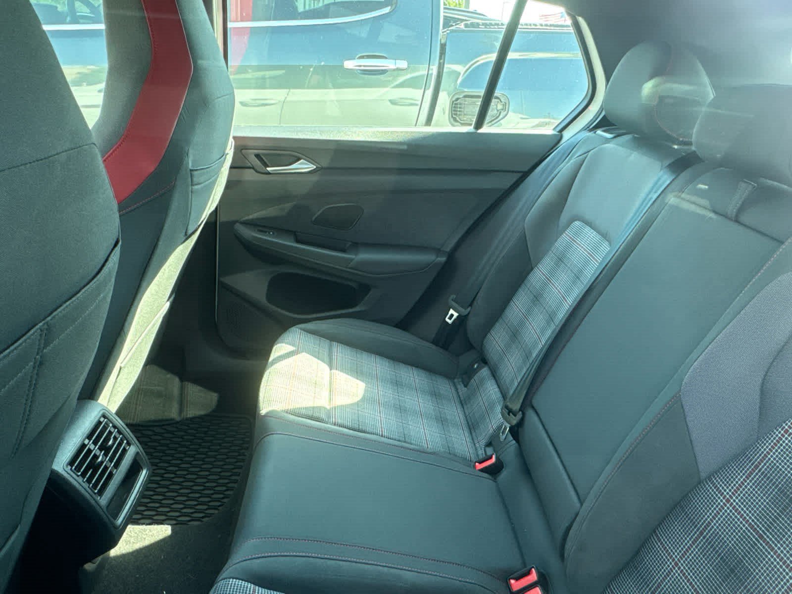 Used 2024 Volkswagen GTI SE FWD image 5