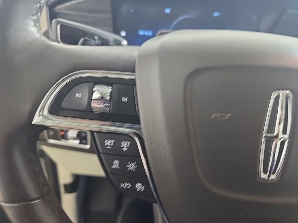 Used 2023 Lincoln Navigator Black Label image 11
