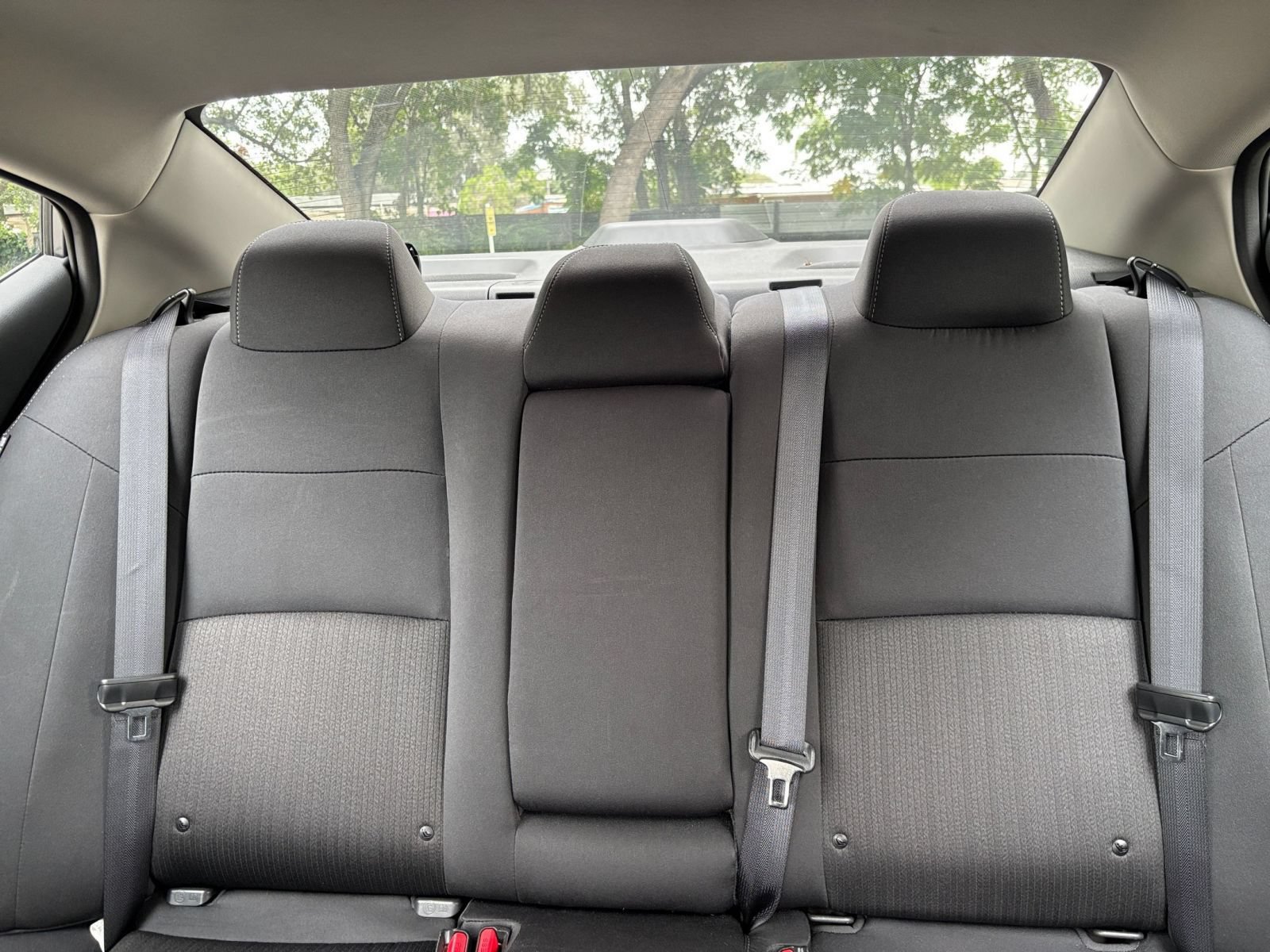 Used 2025 Nissan Altima 2.5 SV FWD image 38