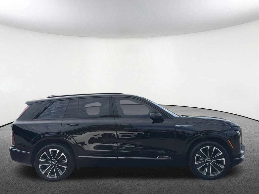 Certified 2026 Cadillac Vistiq Sport AWD/4WD image 17