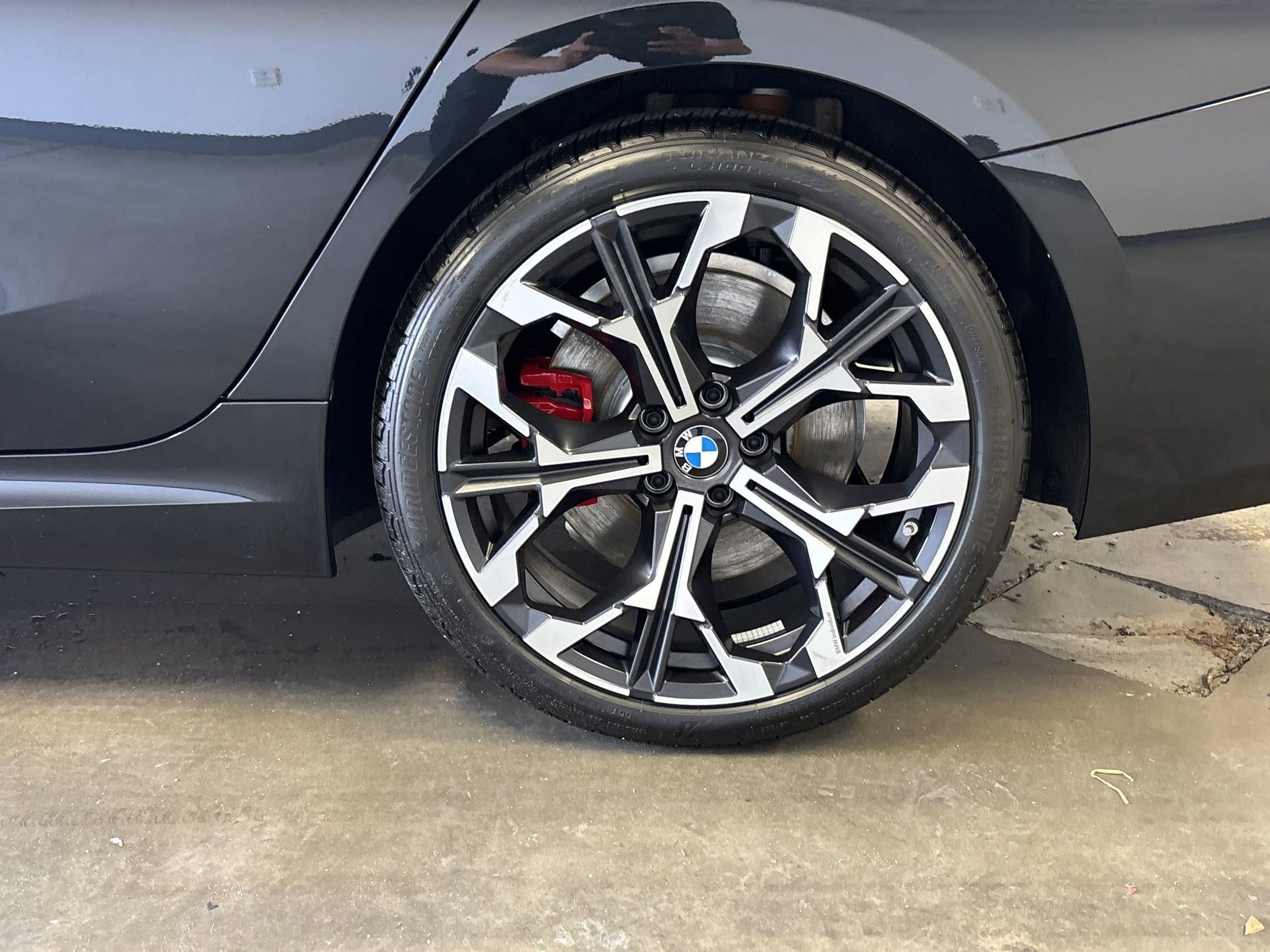 Used 2025 BMW 330i Sedan w/ M Sport Package image 22