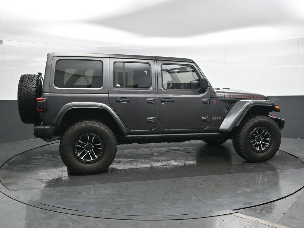 Used 2025 Jeep Wrangler Unlimited Rubicon image 4