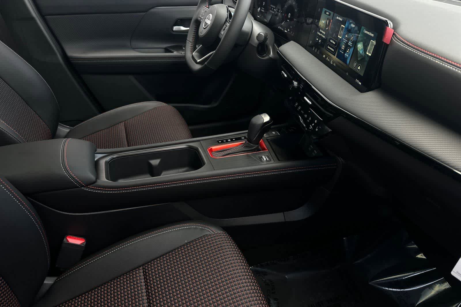 New 2026 Nissan Kicks SR w/ SR Premium Package image 18