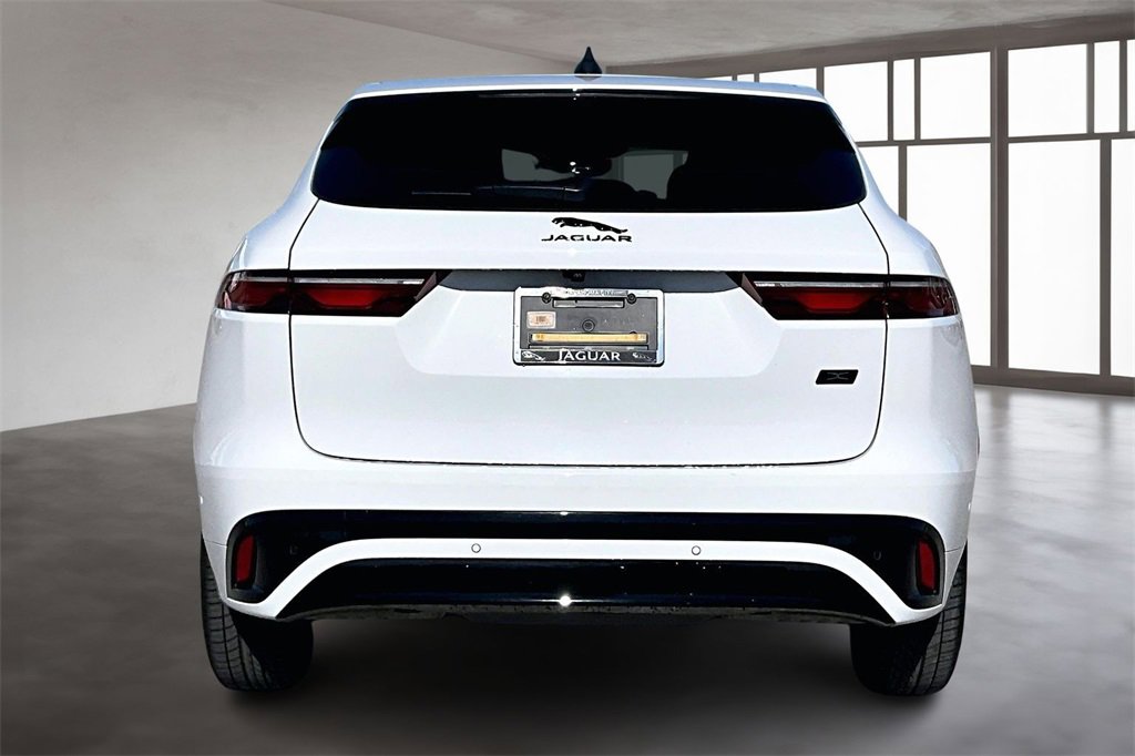 Used 2026 Jaguar F-PACE R-Dynamic S image 4