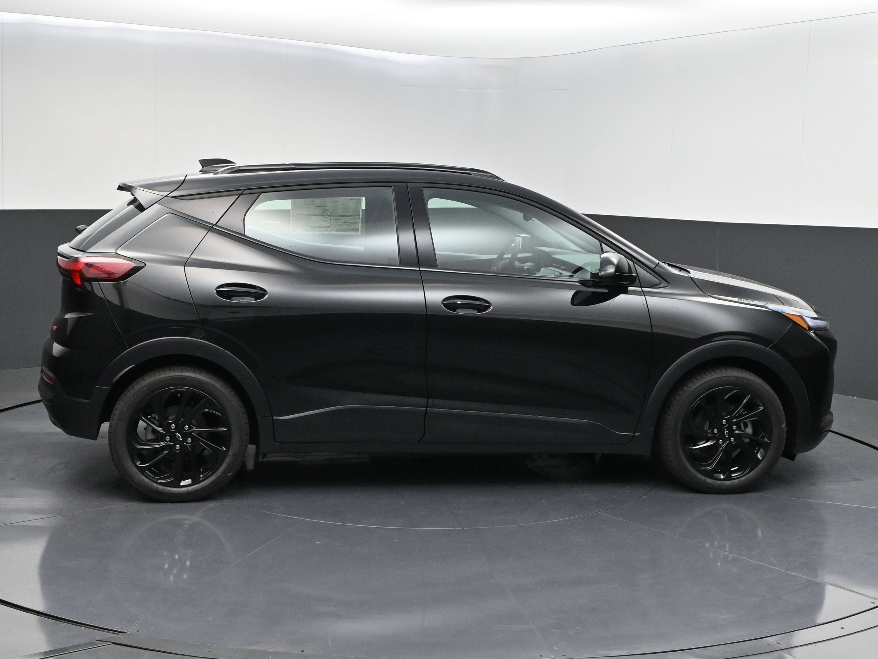 New 2027 Chevrolet Bolt RS w/ Technology Package FWD image 9