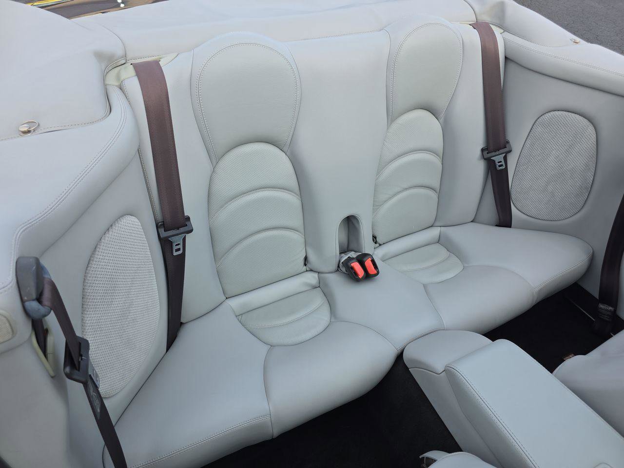 Used 2004 Jaguar XK8 Convertible image 7