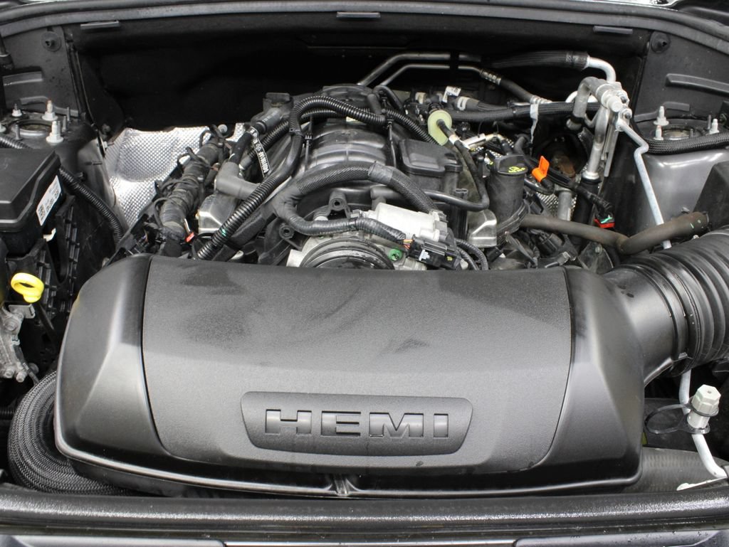 Used 2025 Dodge Durango R/T AWD/4WD image 31