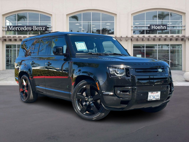 Used 2023 Land Rover Defender 130 X-Dynamic SE image 1