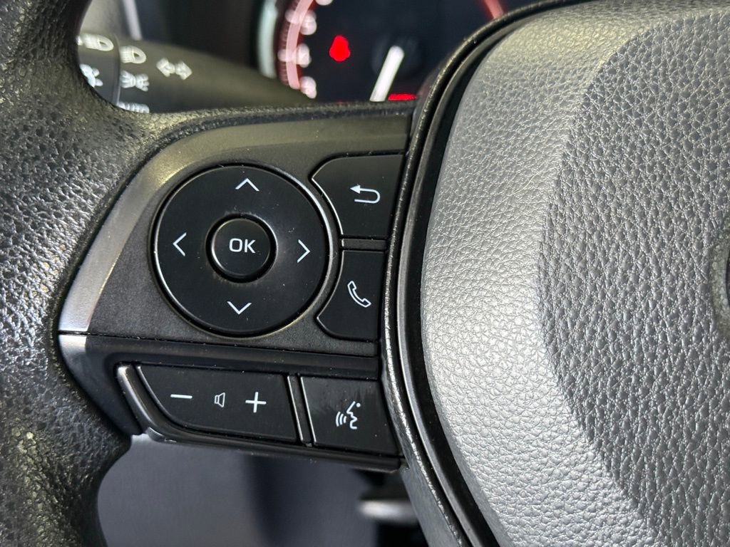 Certified 2025 Toyota RAV4 XLE FWD image 25