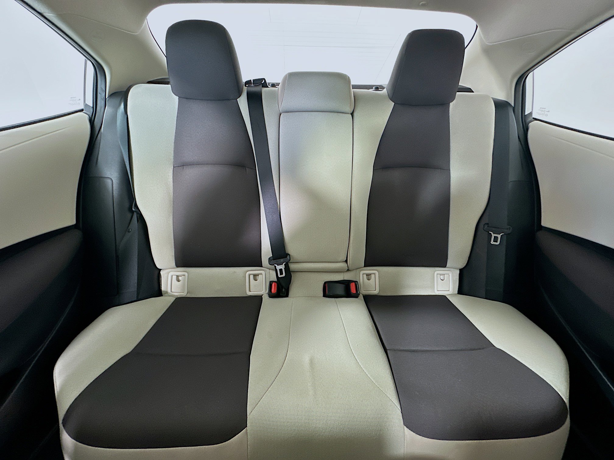 Certified 2025 Toyota Corolla LE FWD image 29