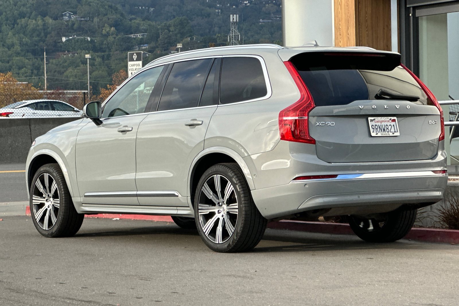 Certified 2025 Volvo XC90 B6 Ultra w/ Protection Package Premier image 7