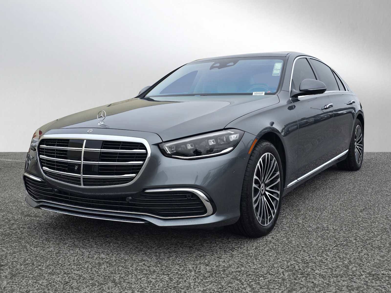 Used 2024 Mercedes-Benz S 580e 4MATIC Sedan image 7