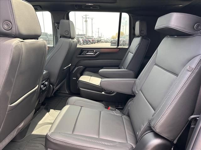 New 2026 GMC Yukon XL Denali w/ Sun & Power Step Package image 20