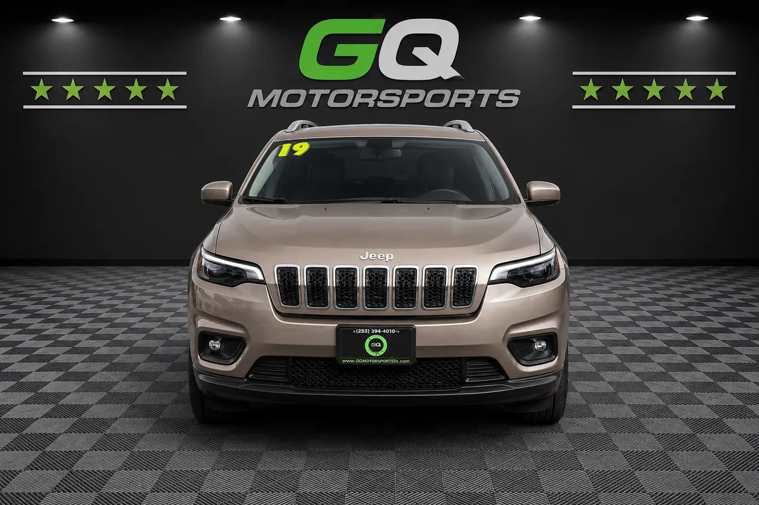 Used 2019 Jeep Cherokee Latitude Plus AWD/4WD image 2