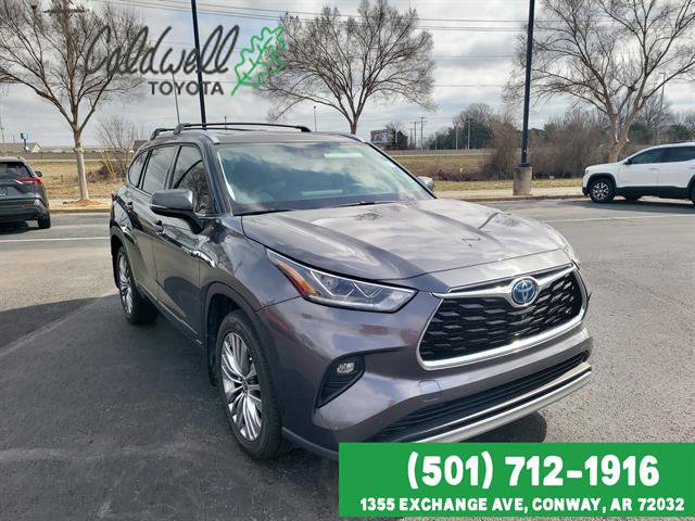 Certified 2021 Toyota Highlander Platinum image 3