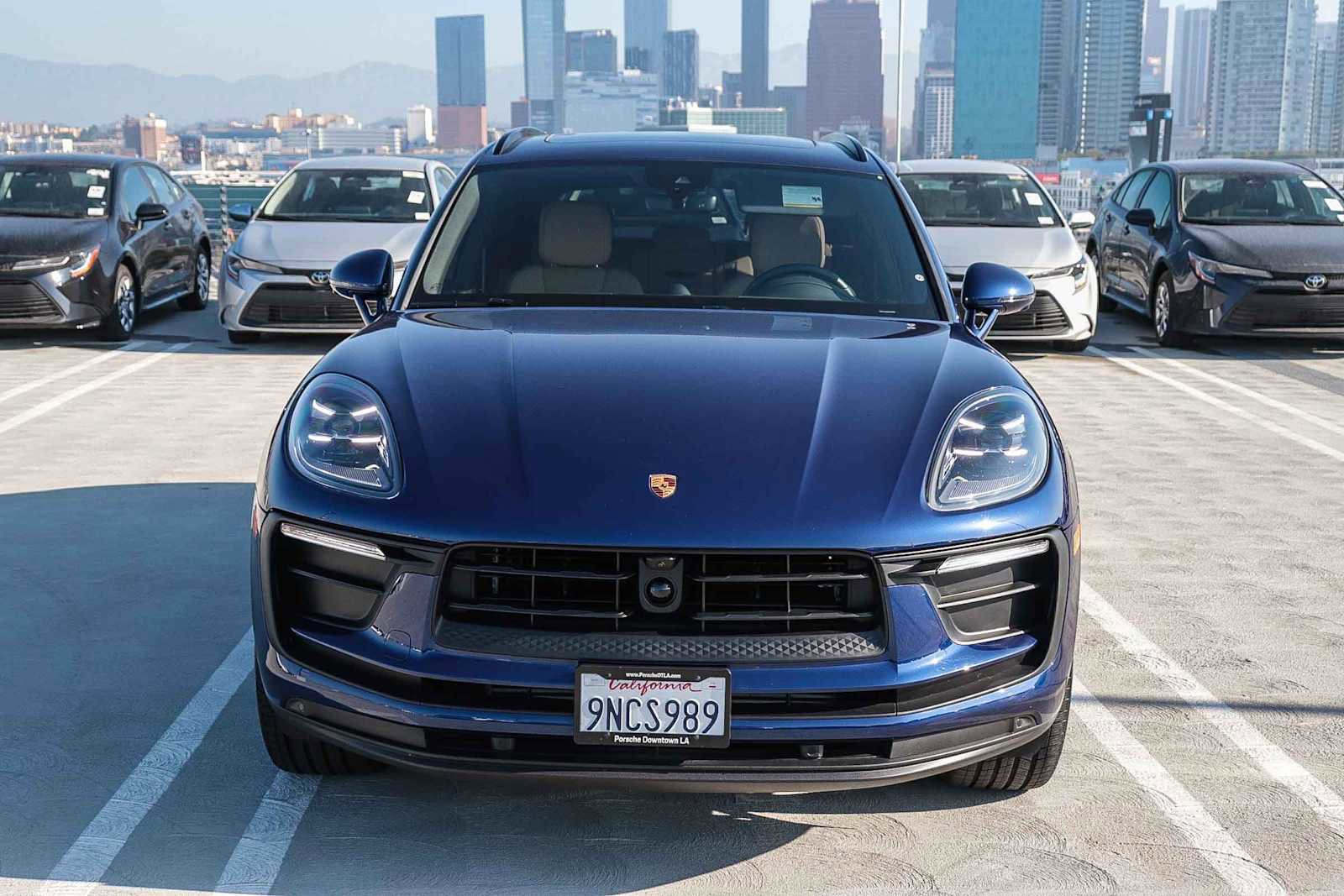 Used 2024 Porsche Macan image 2