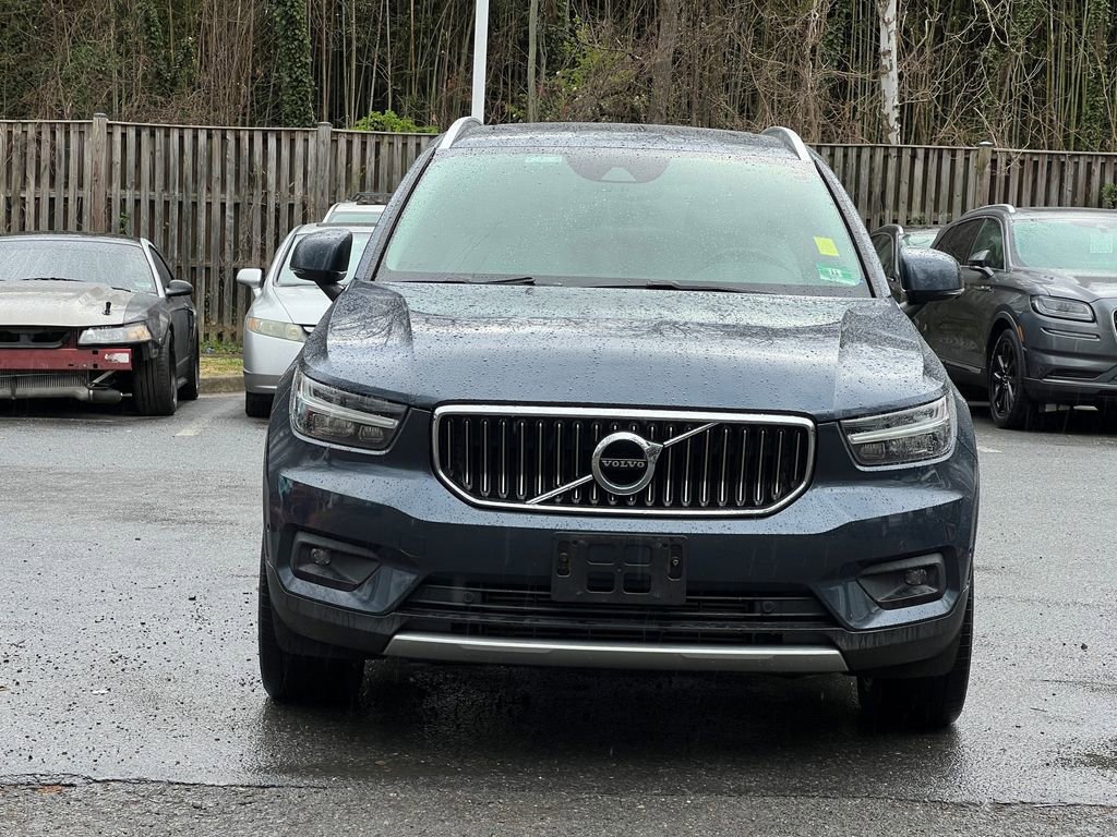 Used 2019 Volvo XC40 T5 Inscription image 2