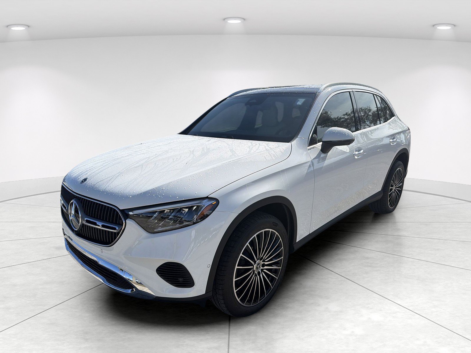 Used 2027 Mercedes-Benz GLC 300 image 8
