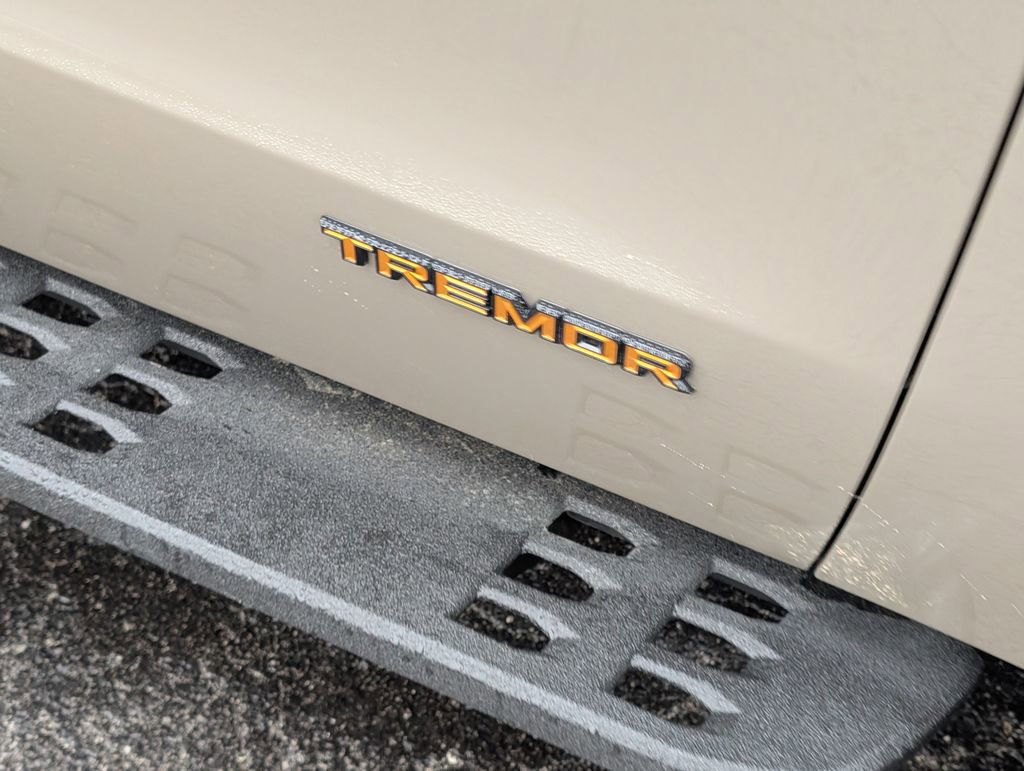 New 2026 Ford Expedition Tremor image 17